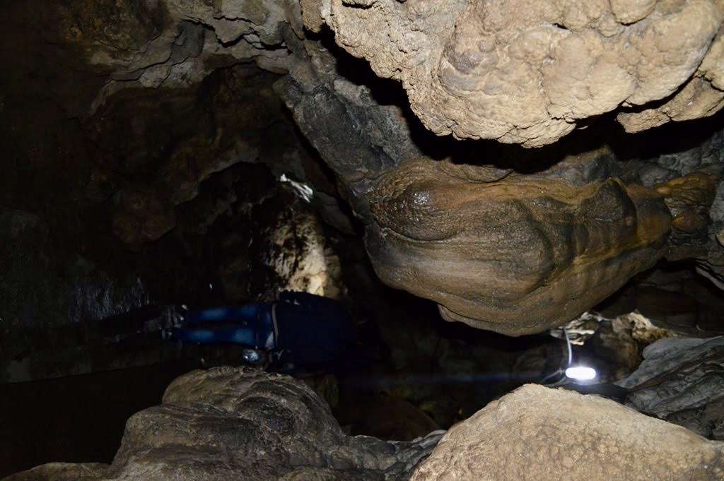 Mawsmai Caves: Unveiling Meghalaya’s Stunning Limestone Formations!